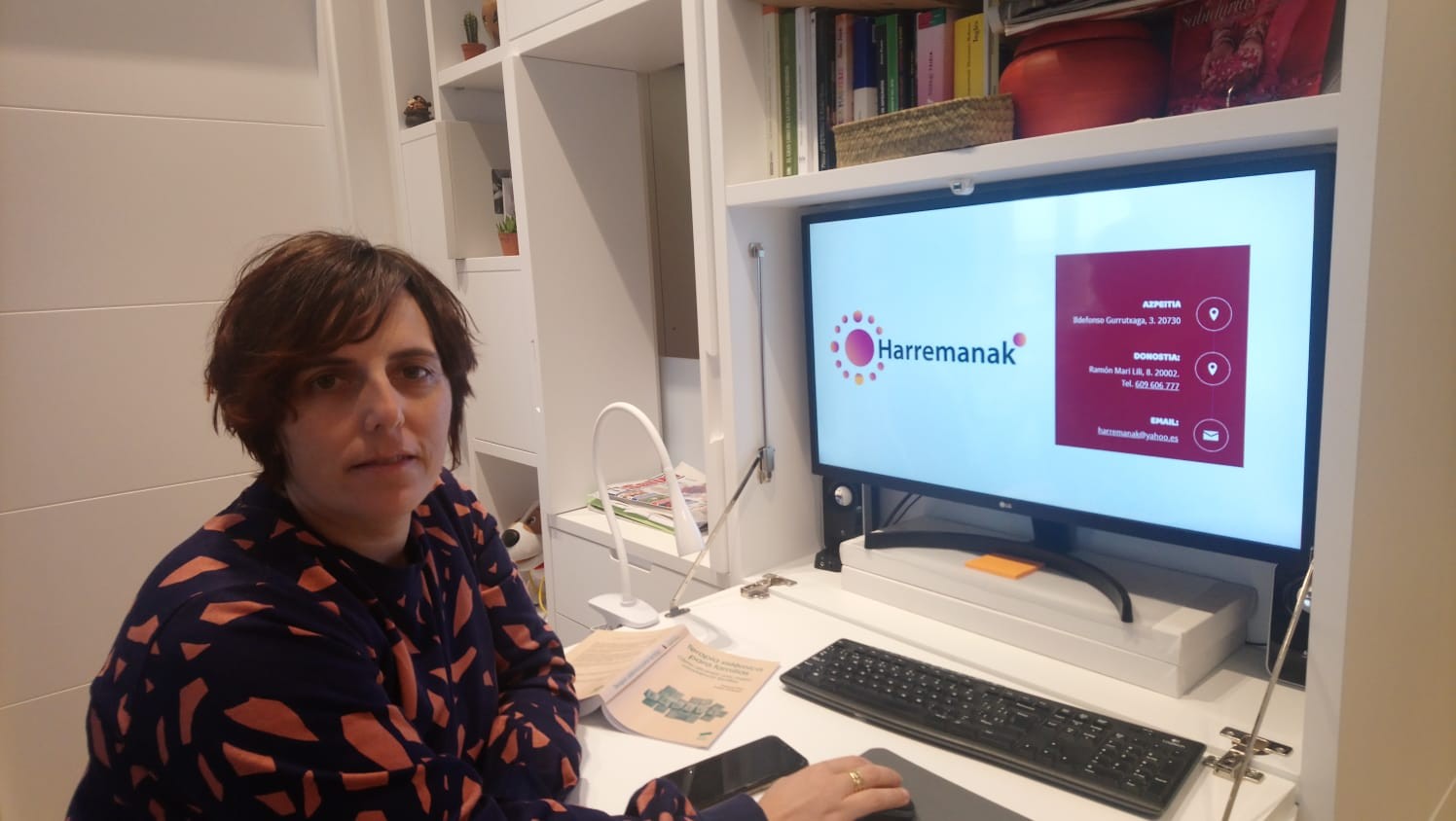 Harremanak zentroko Olatz Berastegi sextingaz aritu da 'Berria' egunkarian