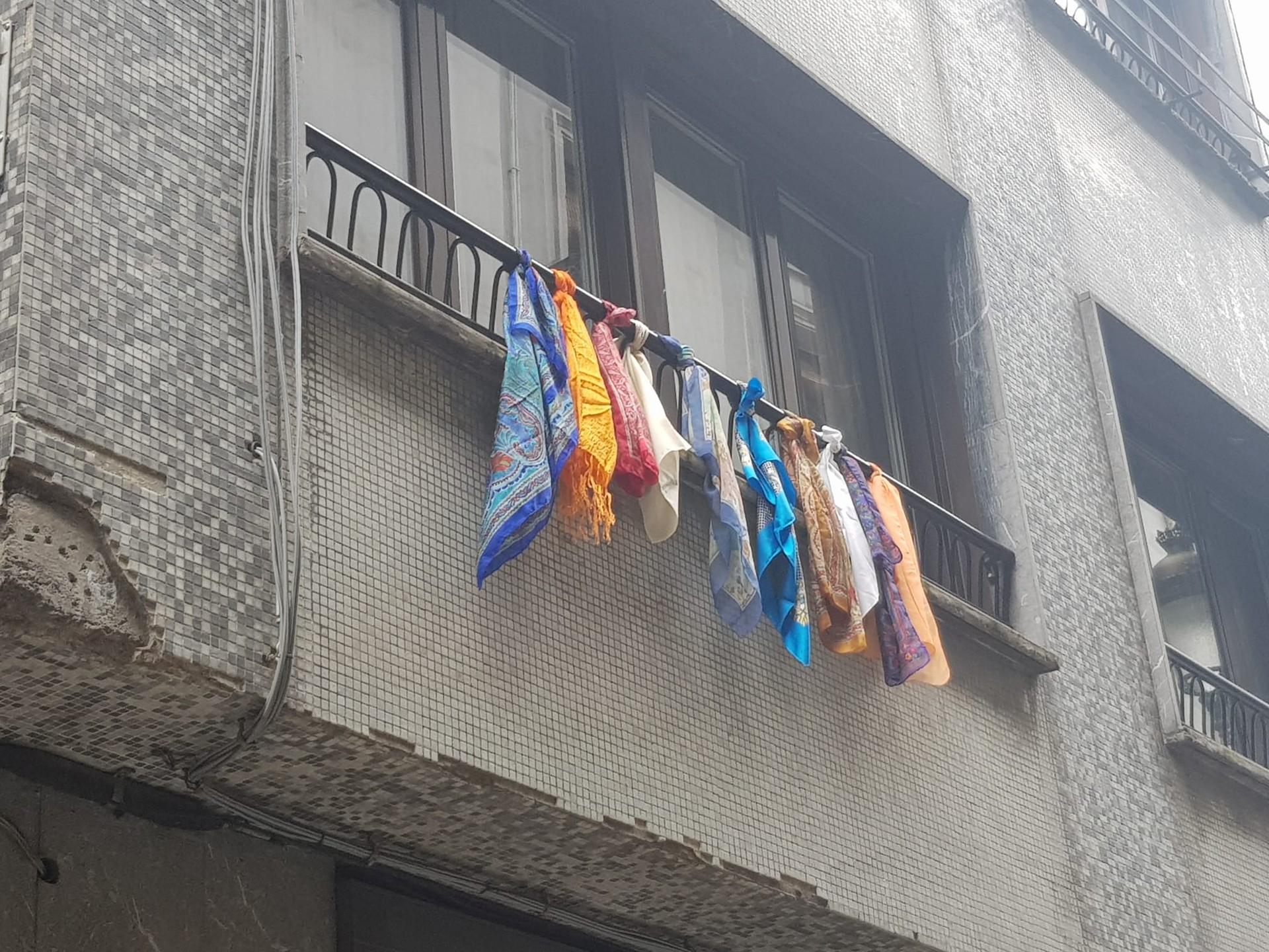 Koloretako zapiak, haur eta gaztetxoen alde