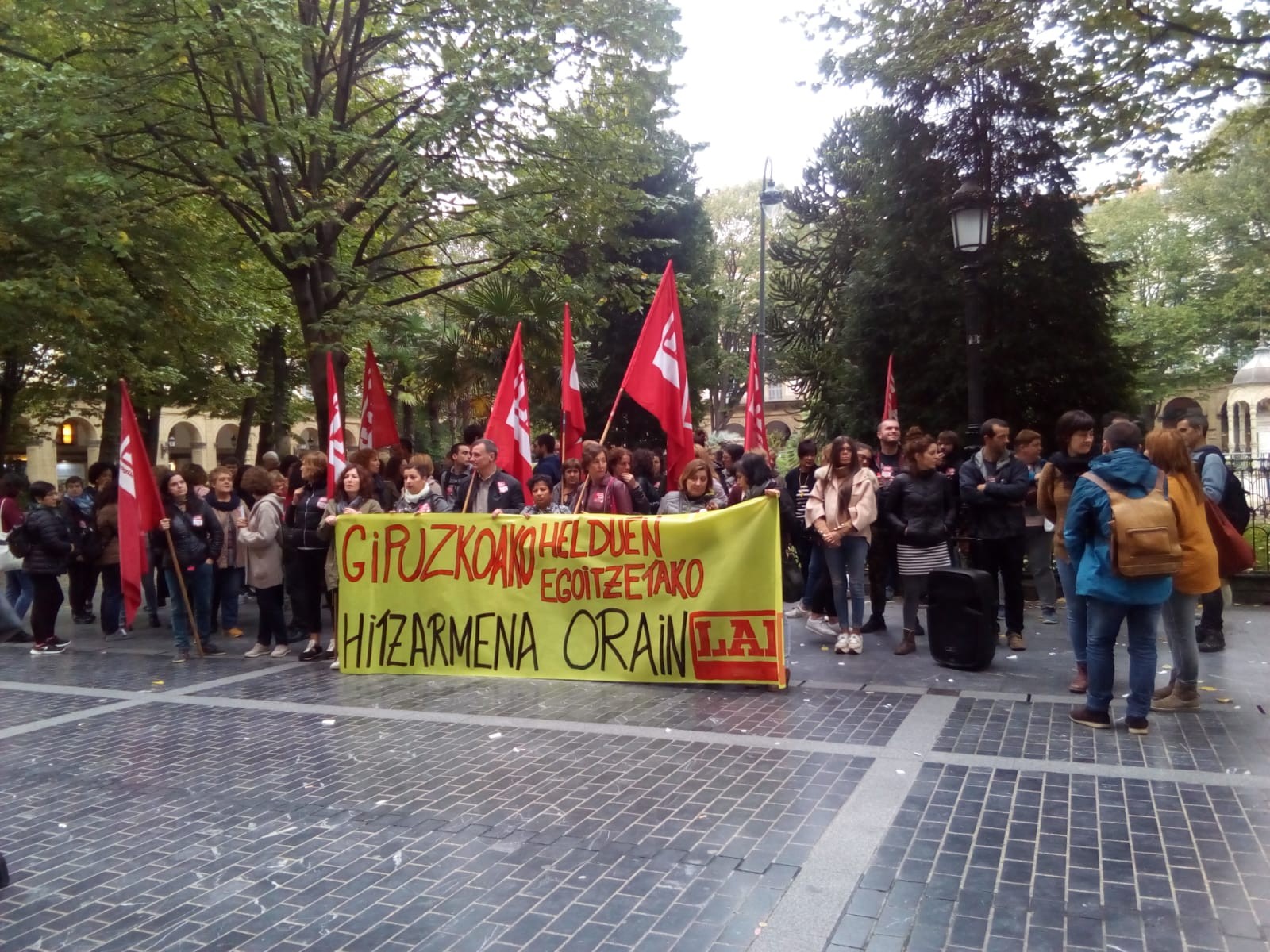 Greba eguna adinekoen egoitzetan