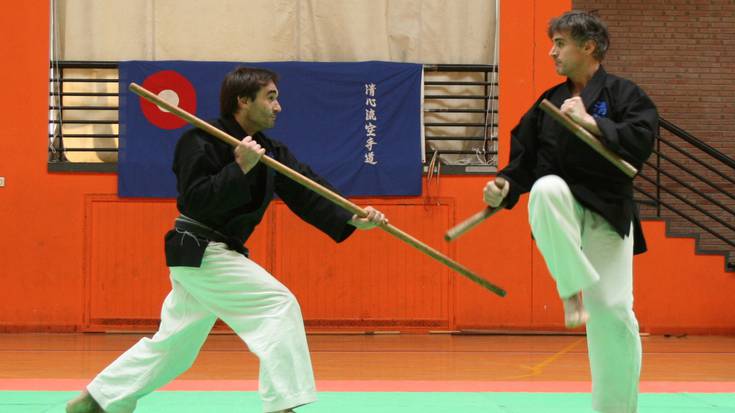 Karate Elkarteak erakustaldia antolatu du zapaturako