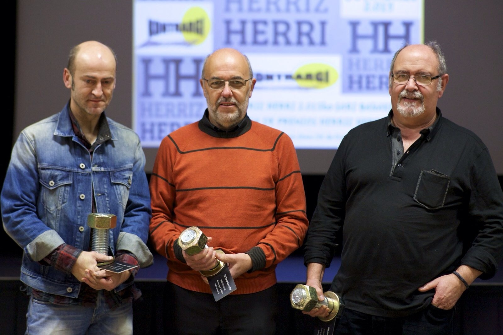 Azpeitiko Argazki Elkarteko hiru kidek sariak jaso dituzte Herriz Herri Ligan