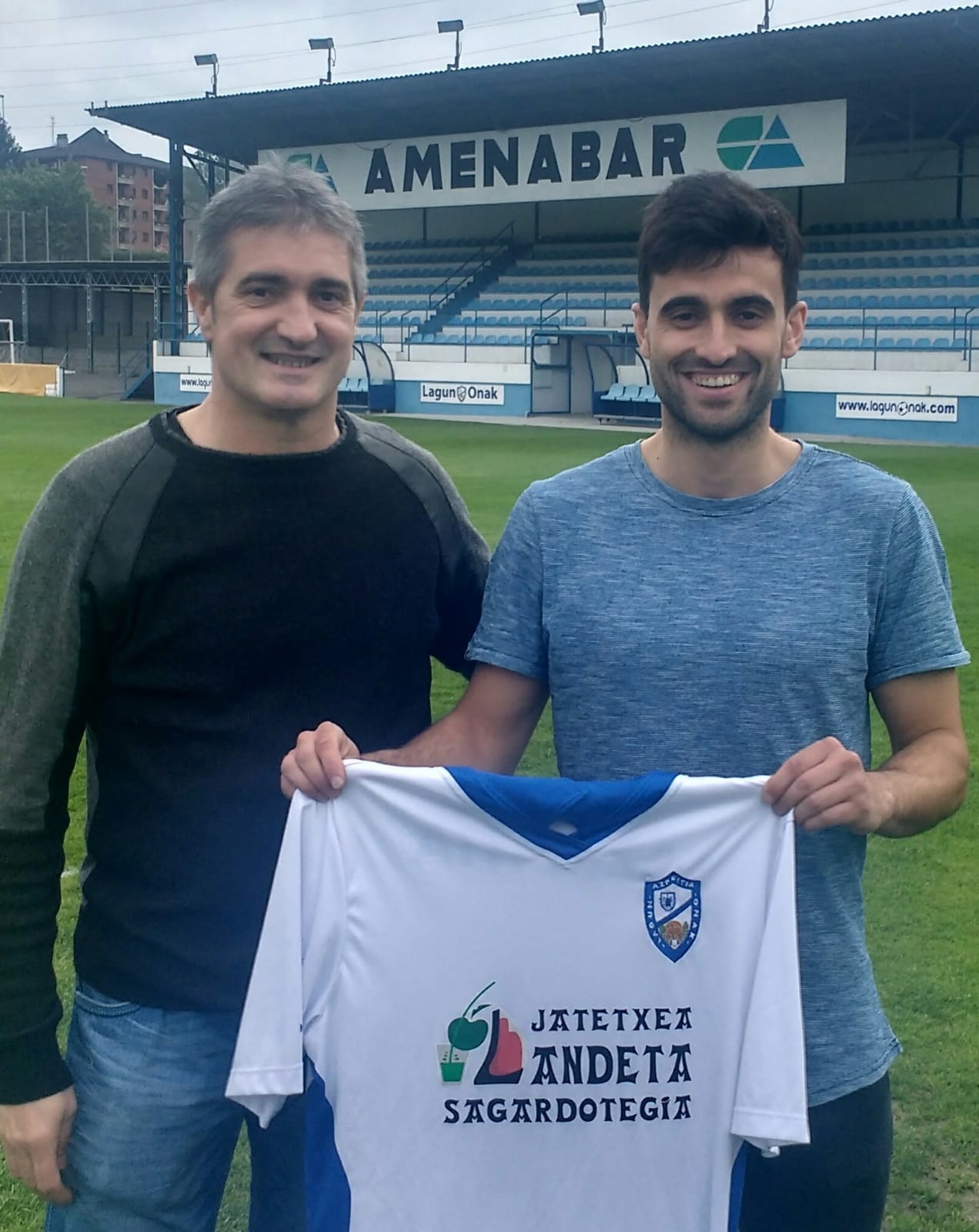 Lagun Onakera bueltan da Joanes Otamendi