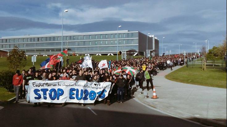 Euskal Eskola Nazionalaren erainkuntza hizpide, Astindu Europa hitzaldi zikloa amaitzeko