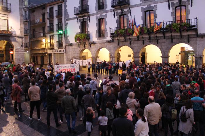 Gaur jarraituko dute Kataluniari elkartasuna adierazteko mobilizazioek