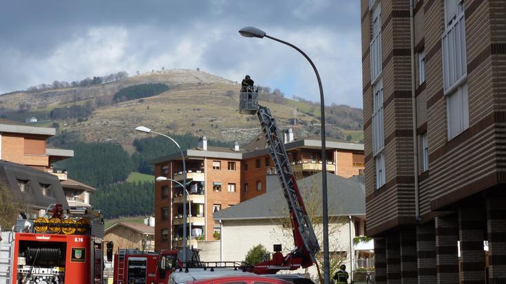 Tximinia bat sutan Euskal Herria kalean