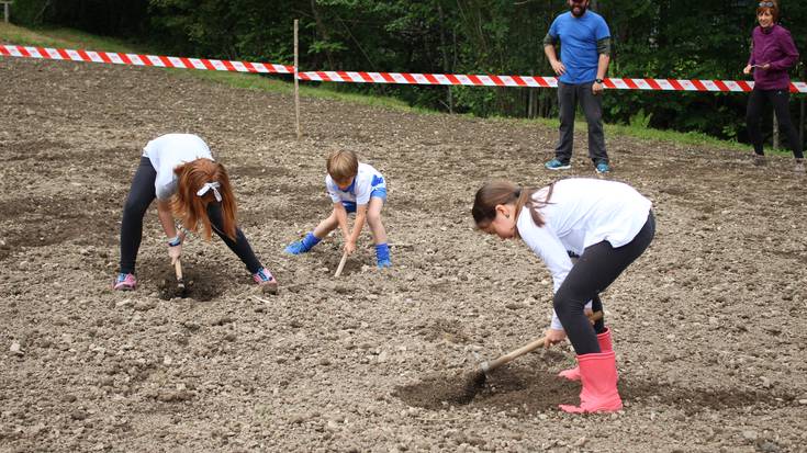 Atxur Festarekin itzuliko dira asteburuan sanisidroak Aratzerrekara