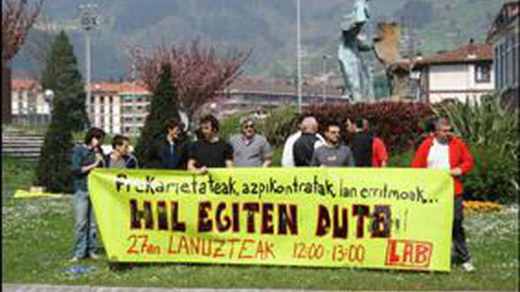Lan istripuen aurrean