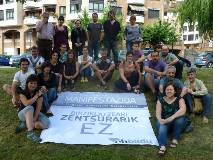 Alduntzinen aurkako zentsura mozioa salatzeko egingo den manifestazioan parte hartzeko deia egin dute