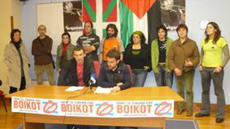 Israeli "boikota" egitera deitu dute hainbat herritarrek