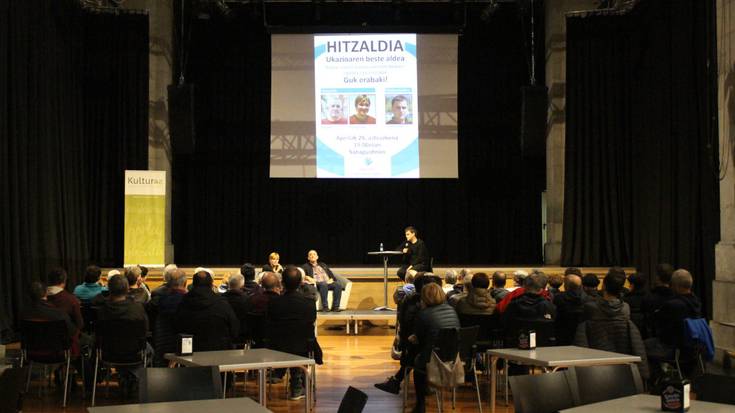 Euskal Herriaren burujabetza ekonomikoaz eta politikoaz aritu dira LABeko eta ELAko ordezkariak