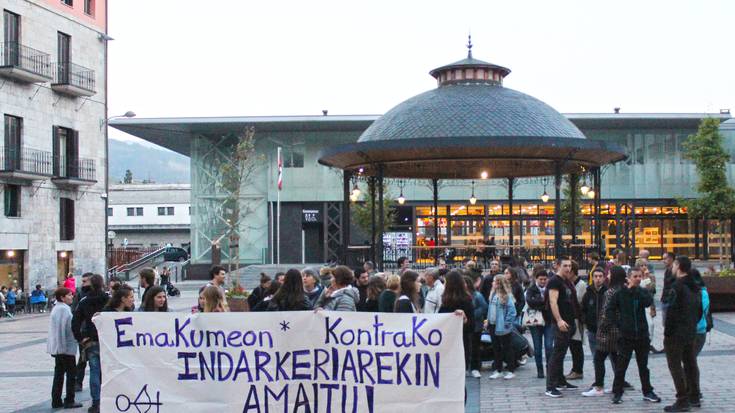 Bardozeko hilketa matxista "gogor" salatu du Udalak
