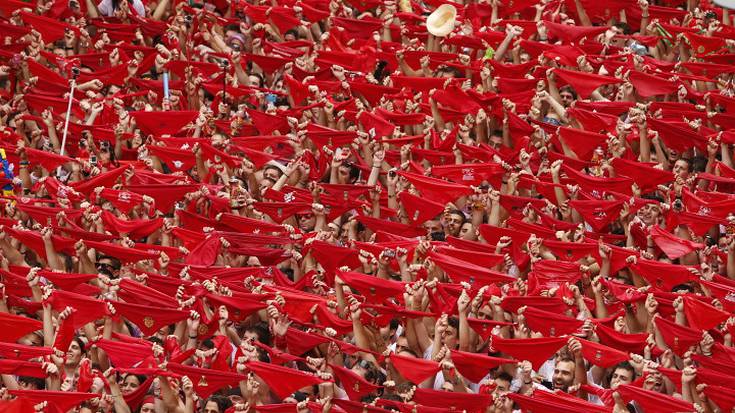 San Fermin jaietara ibilaldia antolatu du Baigera jubilatuen elkarteak
