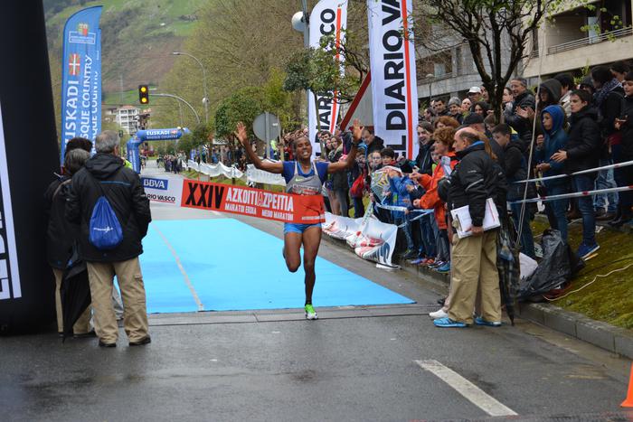 Joseph Kiptumek eta Desi Jisak irabazi dute XXIV. Azkoitia-Azpeitia maratoi erdia