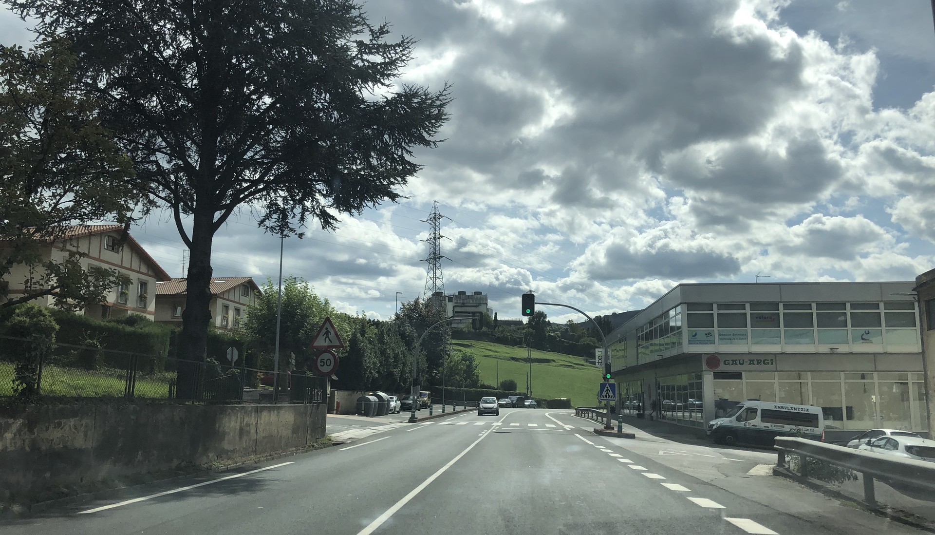 Autobus geltokietan aldaketak izango dira zapatuan, karting eta minimotard erakustaldia tarteko