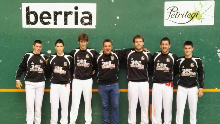 Ilunpe, Berria Txapelketako final laurdenetara