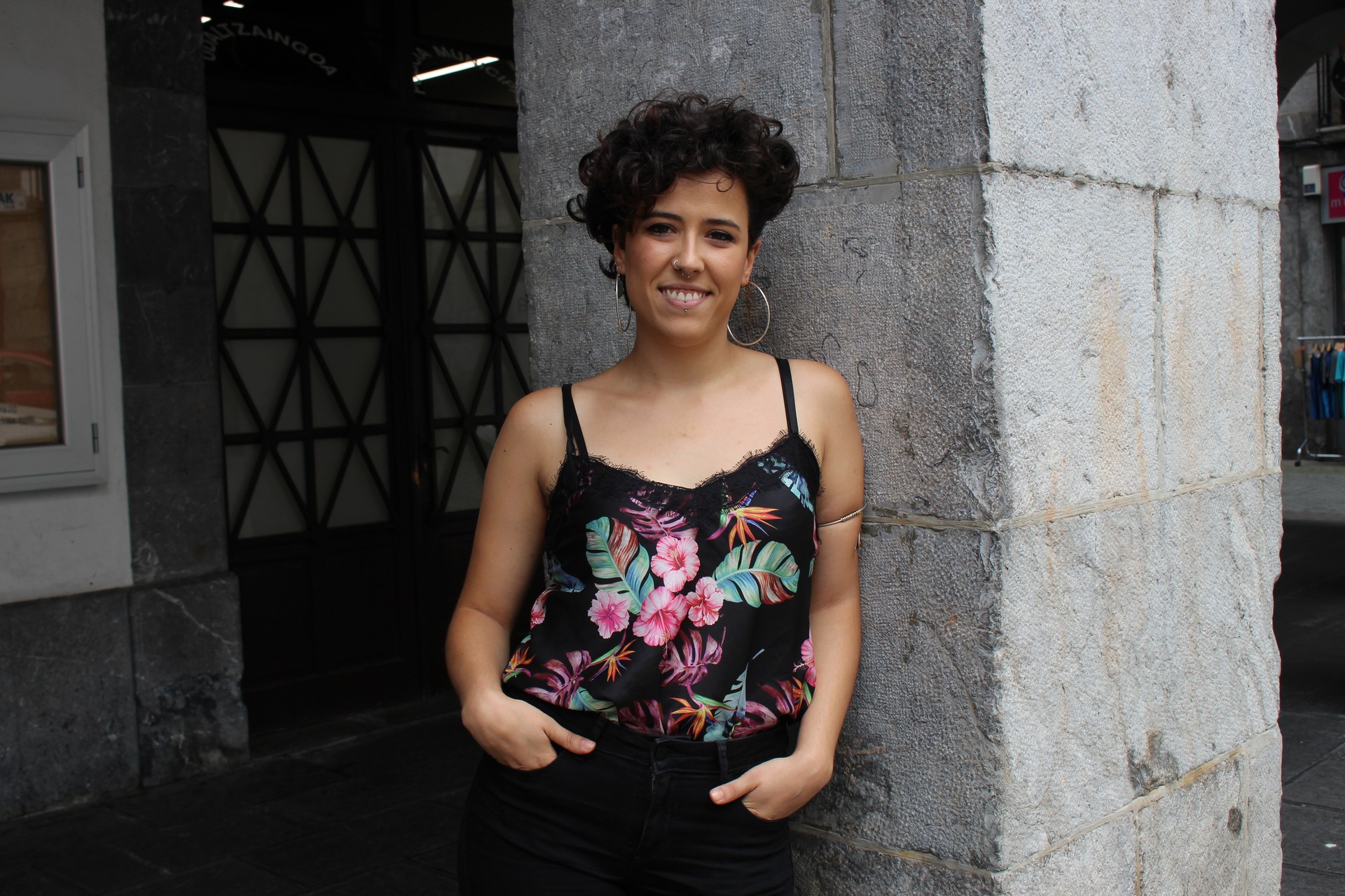 Ione de la Cruz: "Mutil gazteak eta gizonak ere gerturatzera gonbidatuko nituzke"