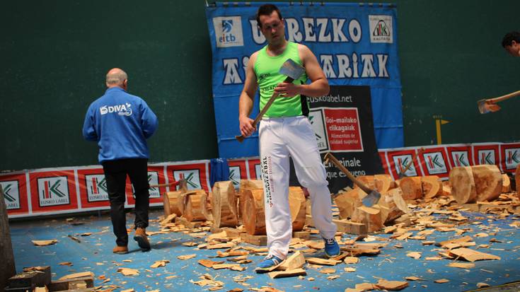 Urrezko Banakako Aizkolari txapelketaren finalean da Mikel Larrañaga