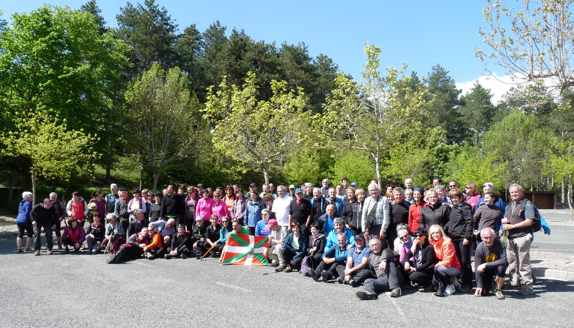 102 lagun GR-38 Ardoaren eta...