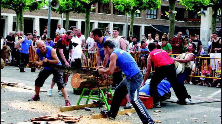 "Oinarri sendoa" jarrita bukatu dituzte Sanjuadegiko festak