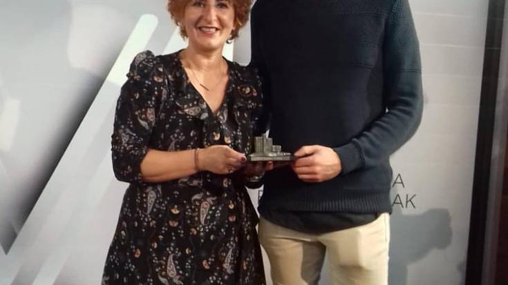 Kiribil ekodendak 10 Bitxiak saria jaso du