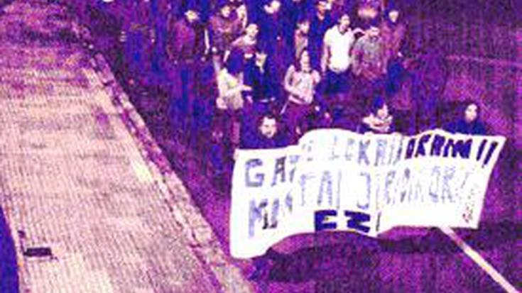 Gazte Lokalaren aldeko manifestazioa larunbatean izan zen