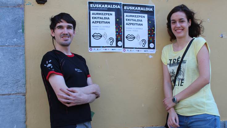 Jon Bikendi eta Aintzane Garmendia: "Azpeitian euskarak babes sozial handia dauka eta hori islatu nahi izan dugu bi hamaikakoekin"