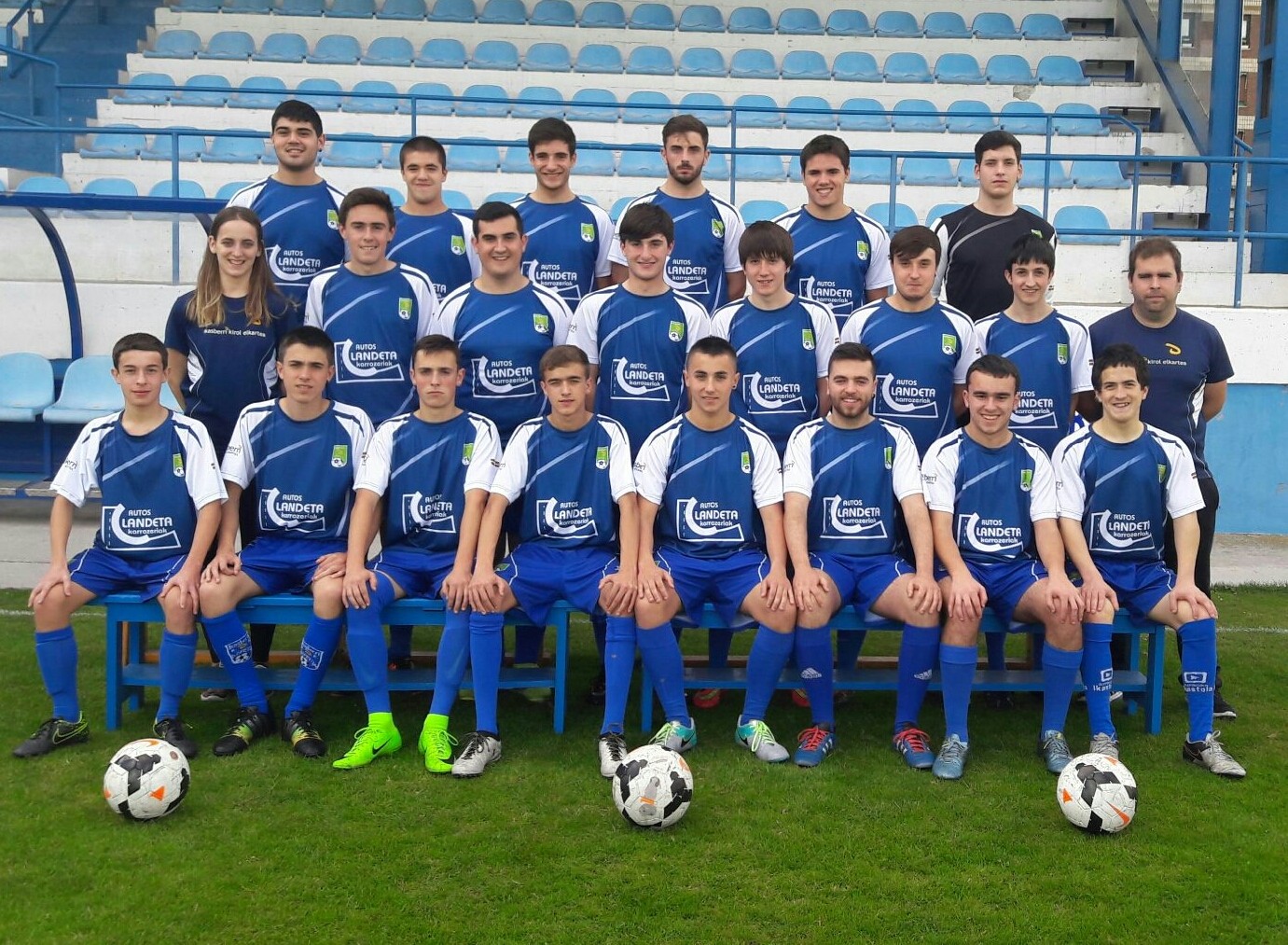 Ikasberriren jubenil mutilen futbol taldeak Kopako finalerdia jokatuko du zapatuan Garmendipen