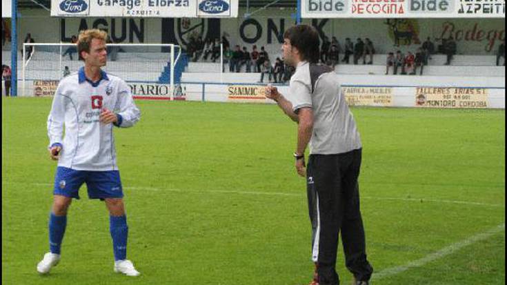 Aitor Zulaikak jarraitu egingo du Lagun Onak-eko lehen taldea entrenatzen