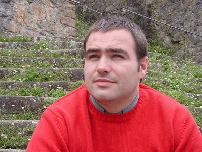 Elkartasuna Jon Abril kazetariari