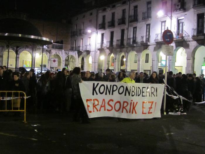 'Konponbideari erasorik ez!' eta Bilboko manifestaziora joateko deia