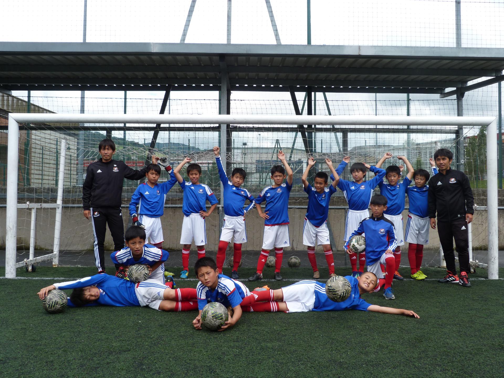 Japoniako Yokohama F. Marinos taldea, Azpeitian