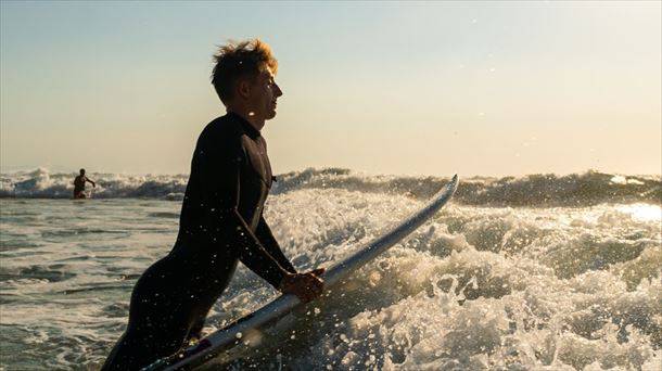 Hasiera ona eman dio Ruben Vitoriak US Open surf txapelketari