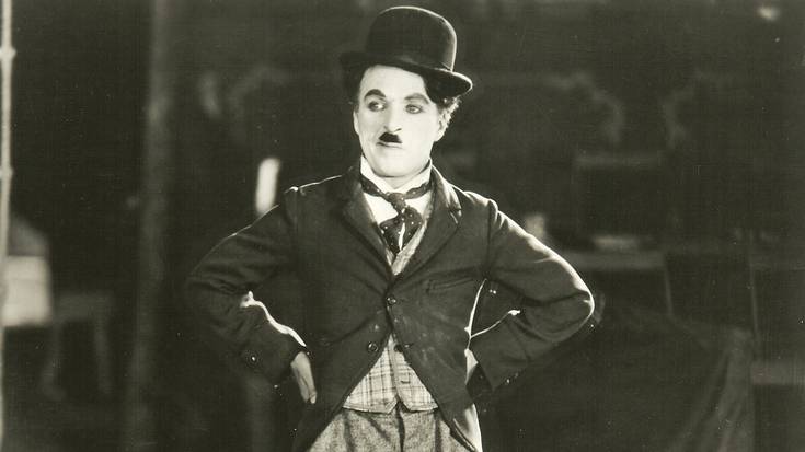 Paga, zinea, futbolinak eta… arrauna!