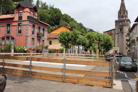 Hasi dituzte saninazioetarako prestaketa lanak Azpeitian
