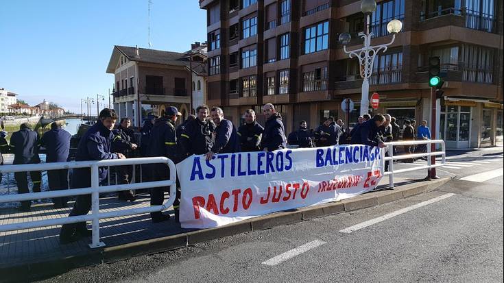 Balenciagako langileek Zubitxikian egin dute gaur protesta