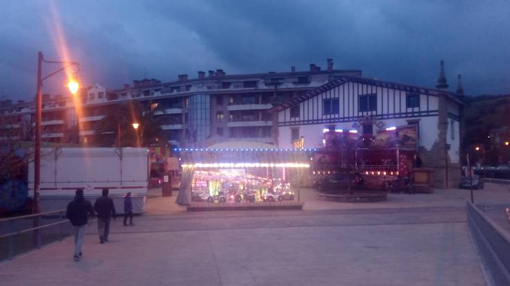 Barraketako sarreren prezioa merketzea ekarriko duen hitzarmena sinatu du Udalak