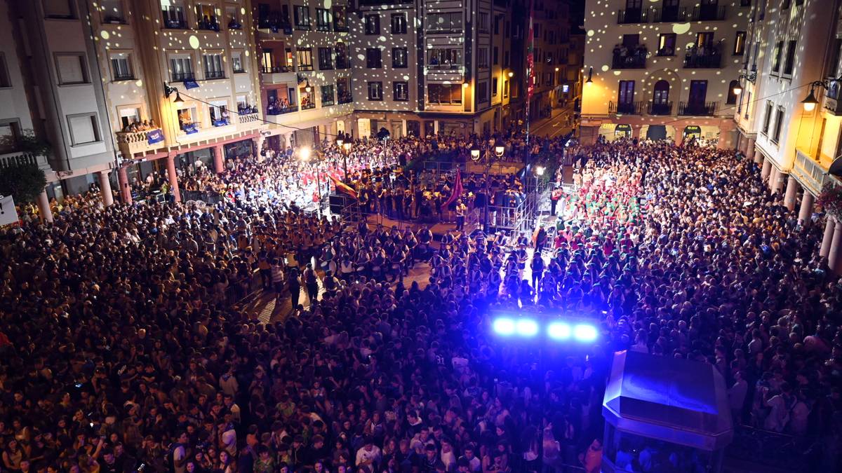 Elkarteen danborrada sustatu zutenek emango diete hasiera San Pelaio jaiei