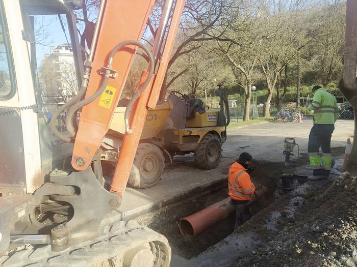 Amaitzear dira ur sareen berritze lanak Azkoitiko Txalonerreka eta Txerloia auzuneetan