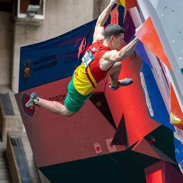 Eneko Carretero boulderreko munduko azpitxapeldun jubenil mailan