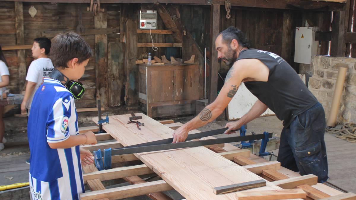 Zabalik da Mutiozabalen egingo den ontzigintza tailerrean izena emateko epea