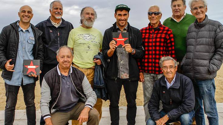 Irudietan: Aritz Aranbururi izarra Somoko pasealekuan