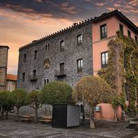 Bisita gidatua: Azkoitia, dorretxe eta jauregi artean