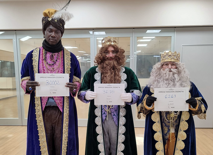 Bertanen Erregeetako zozketak baditu zenbaki saridunak