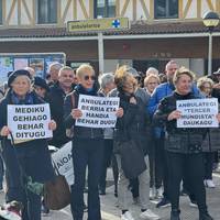 Elkarretaratzea: Orioko osasun zerbitzua hobetzea eskatzeko elkarretaratzea