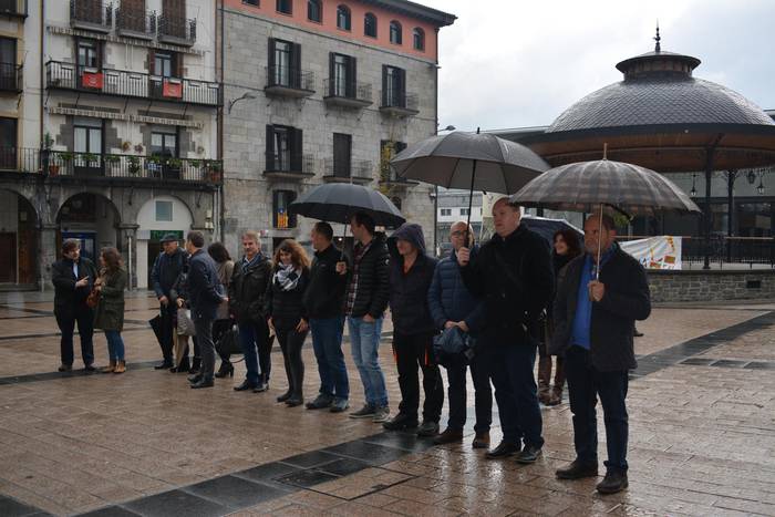 Memoriaren Eguna dela eta, Azpeitiko Udalak ere elkarretaratzea deitu du larunbaterako