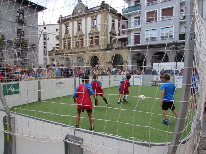 Azkoitiko 3x3 Futbol Festarako izen ematea ireki dute