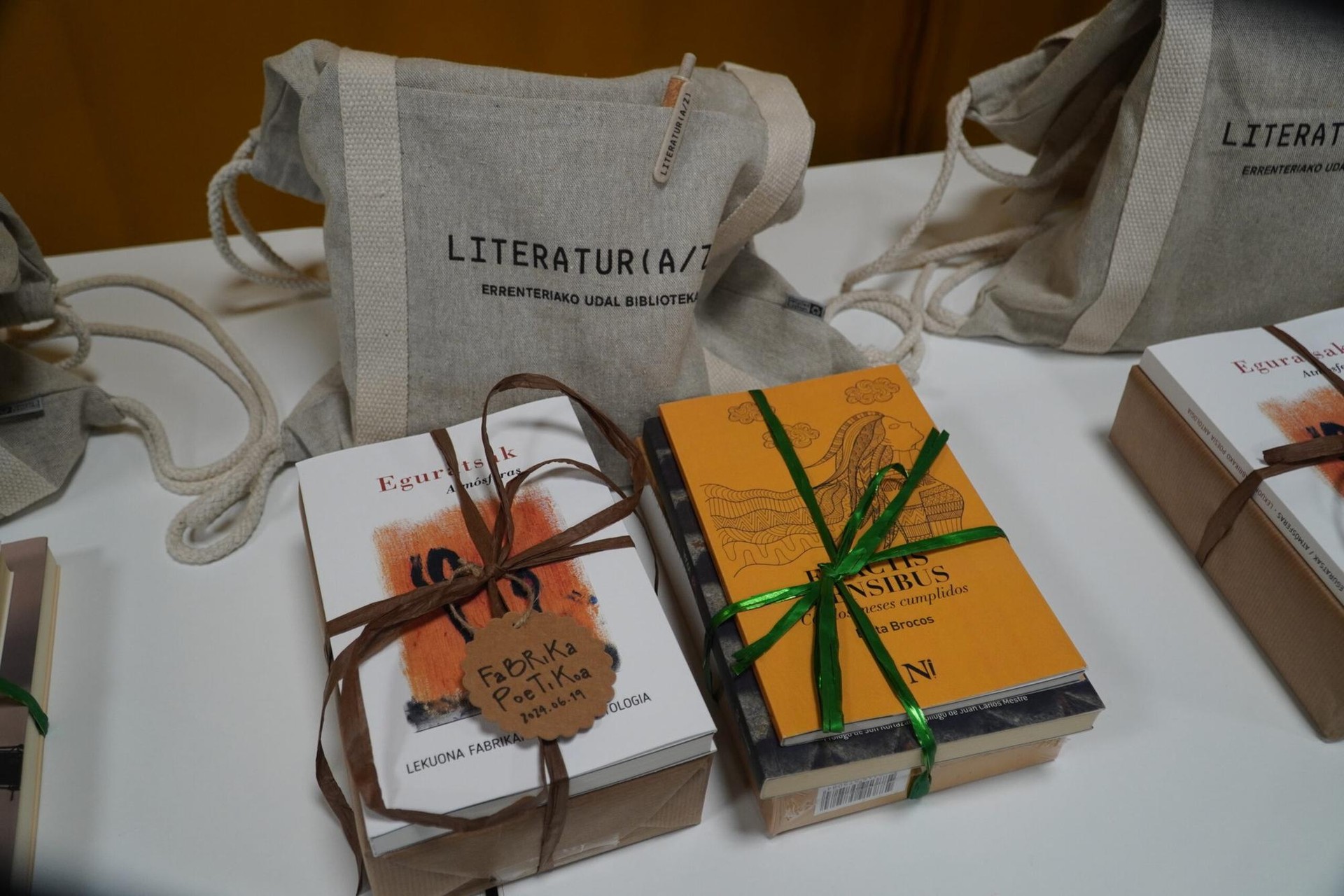 Maite Lopezen eta Julen Garateren lanak saritu dituzte Errenteriako Lekuona Fabrika Poesia Lehiaketan