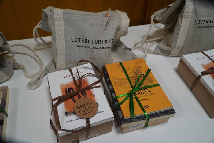 Maite Lopezen eta Julen Garateren lanak saritu dituzte Errenteriako Lekuona Fabrika Poesia Lehiaketan