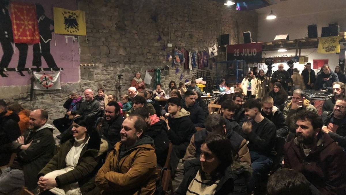 Zaharrak Berri eta Allepunta taldeak, Herriarteko Bertso Txapelketaren hurrengo fasera