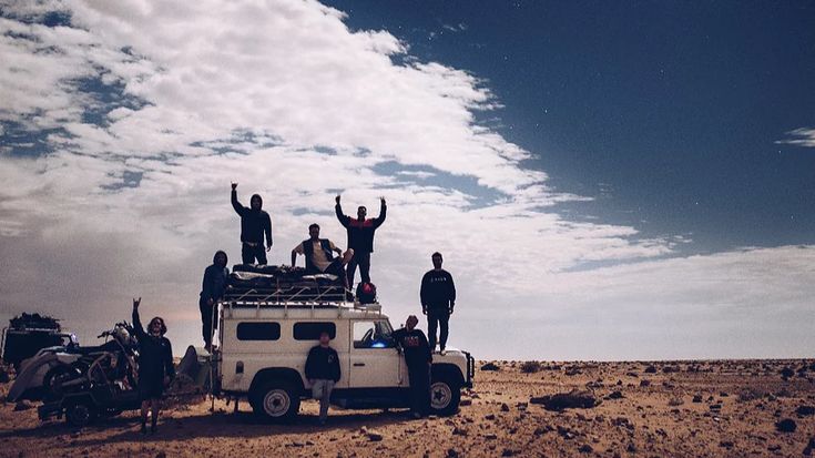 3.000 kilometro basamortuko kostaldean, olatu onenen bila